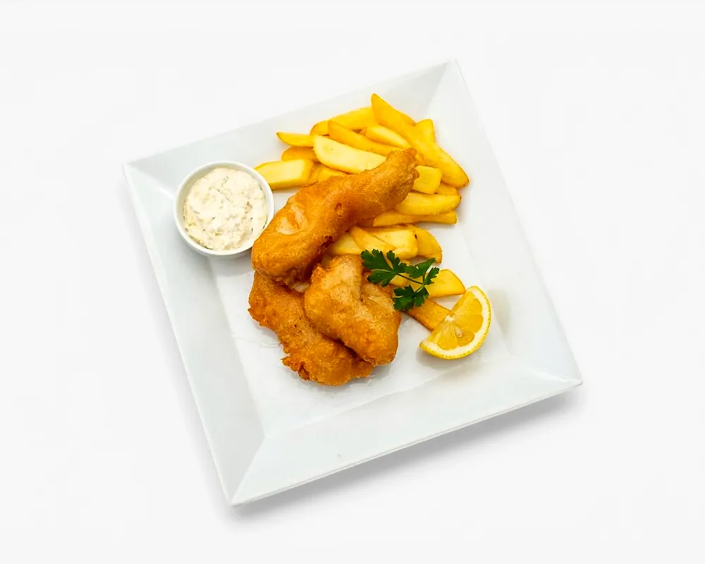 Fish and chips, máslový hrášek, tatarka